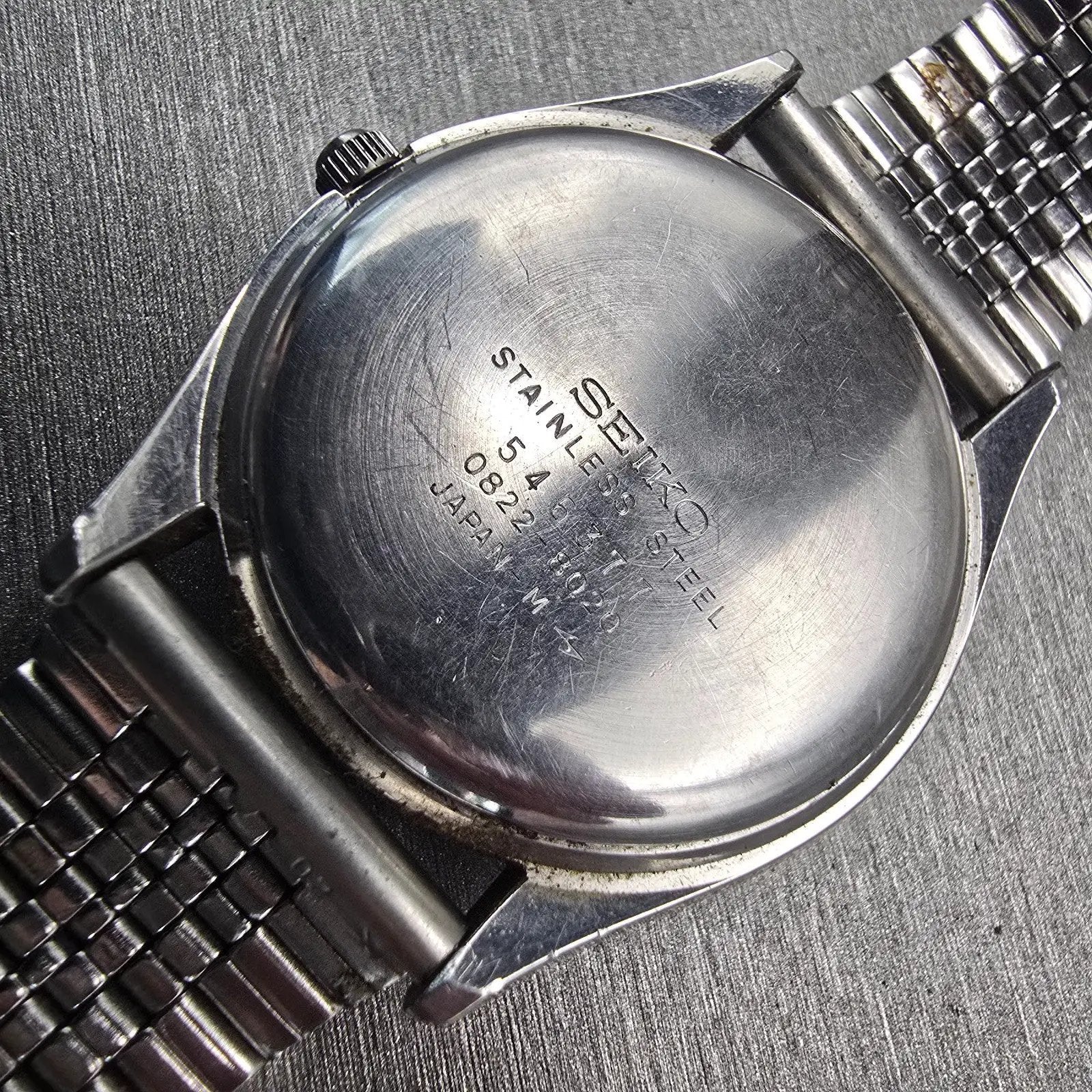 Seiko QT Watch Men 36mm Silver Dial Silver Tone Date Round 0822-8020 New Battery10