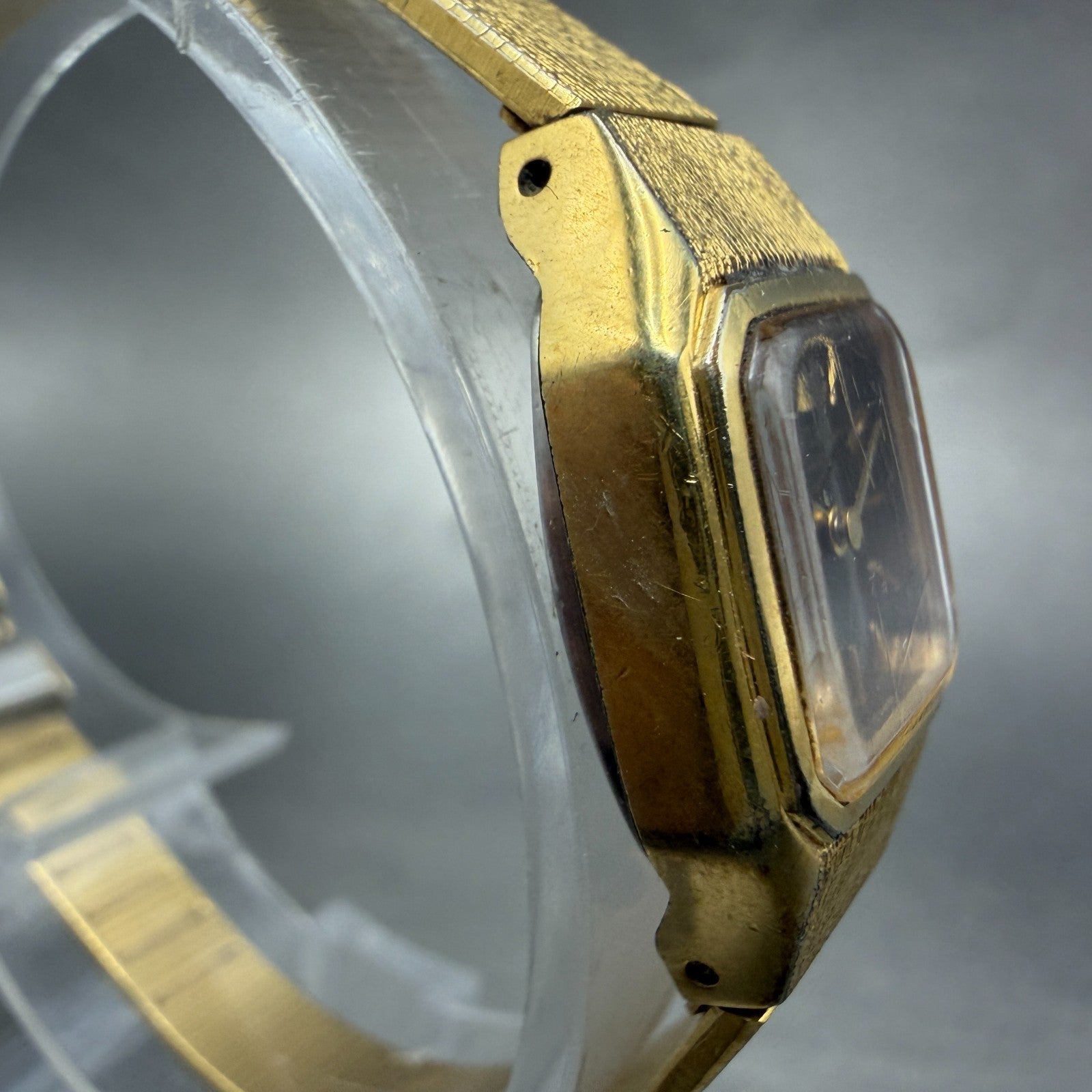 Seiko Tank Watch Women 17mm Brown Dial Gold Tone Rectangle 5420-5019 New Batt B23