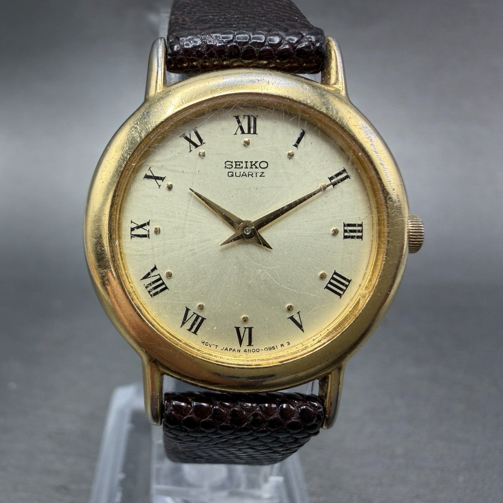 Seiko Watch Women 26mm Champagne Dial Gold Tone Round 4N00-0081 New Battery0