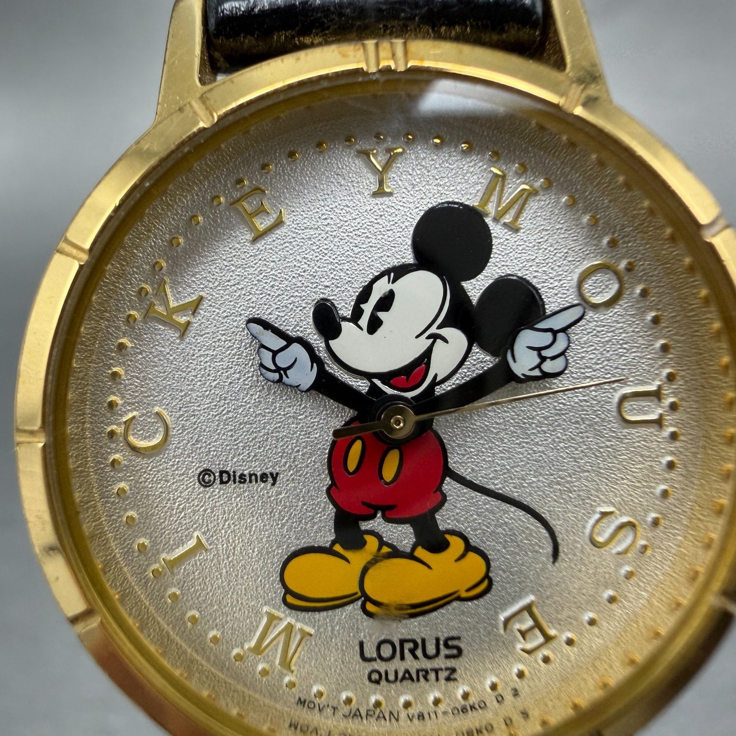 Seiko Lorus Mickey Watch Women 26mm Silver Dial Gold Tone V811-1410 New Battery1