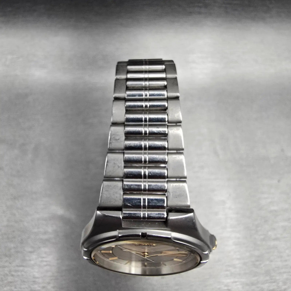 Seiko SQ 100 Watch Men 36mm Silver Dial Silver Tone Daydate 5Y23-7029 New Batt 74