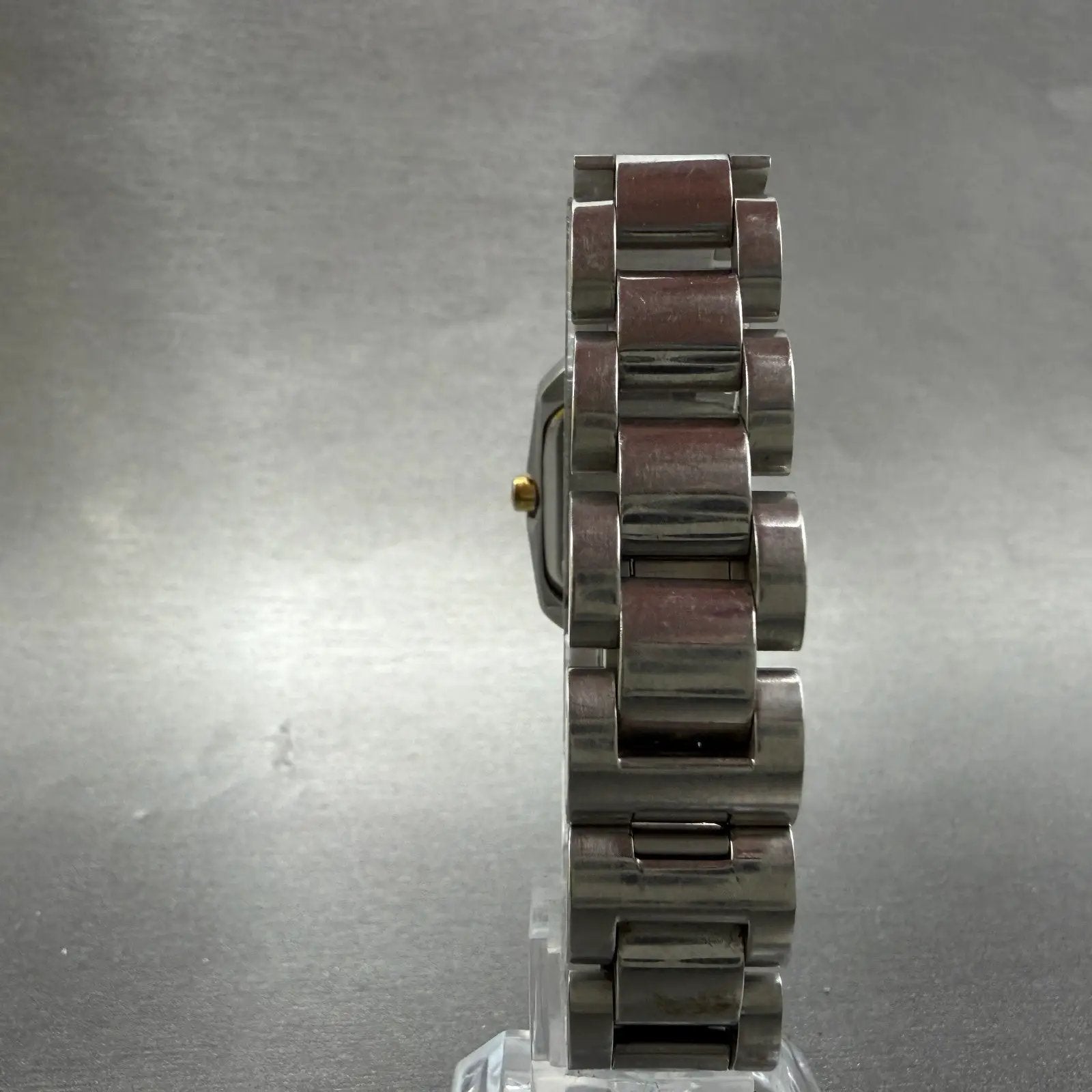 48101663