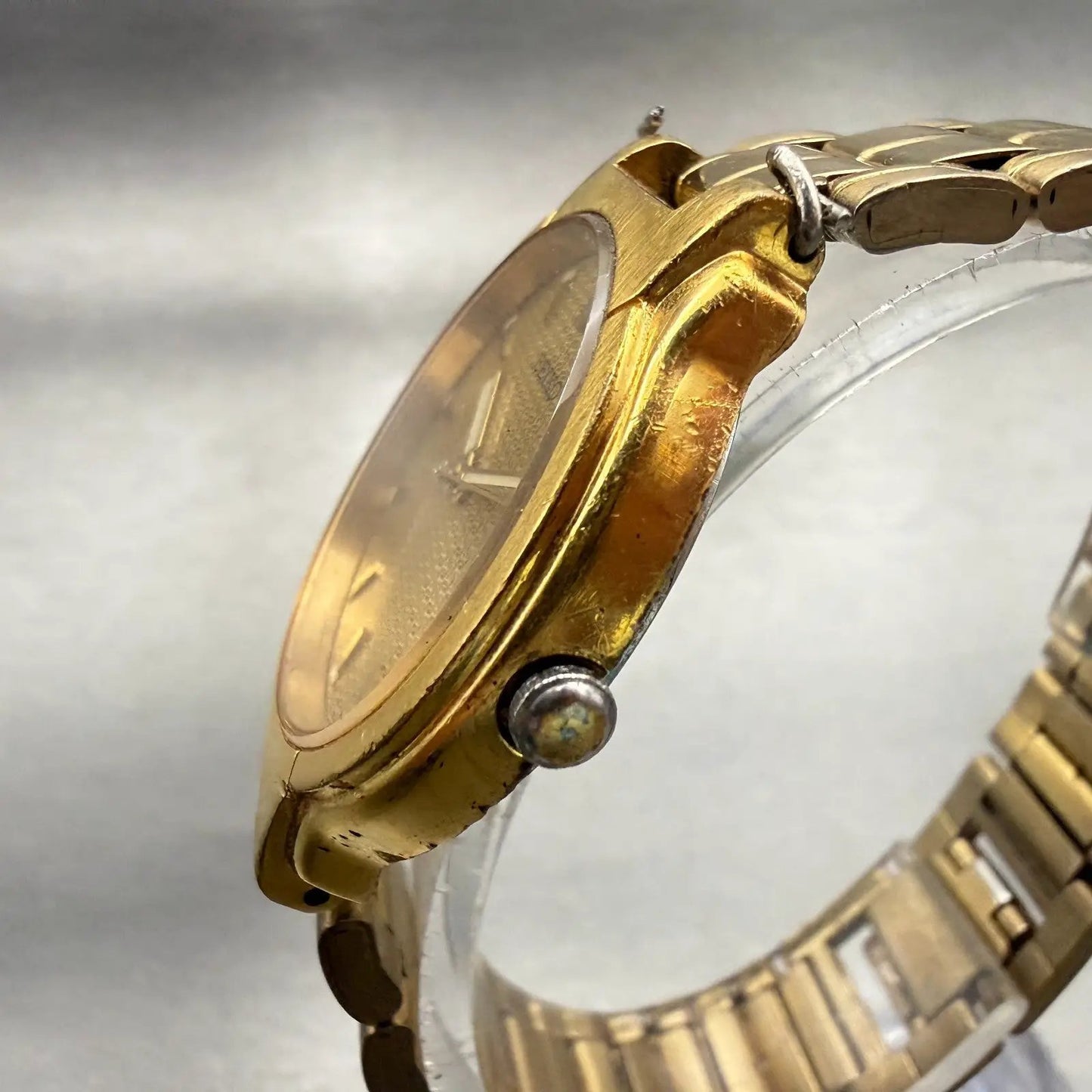 Seiko Watch Men 32mm Gold Dial Gold Tone Round V701-2B60 New Battery Vintage2