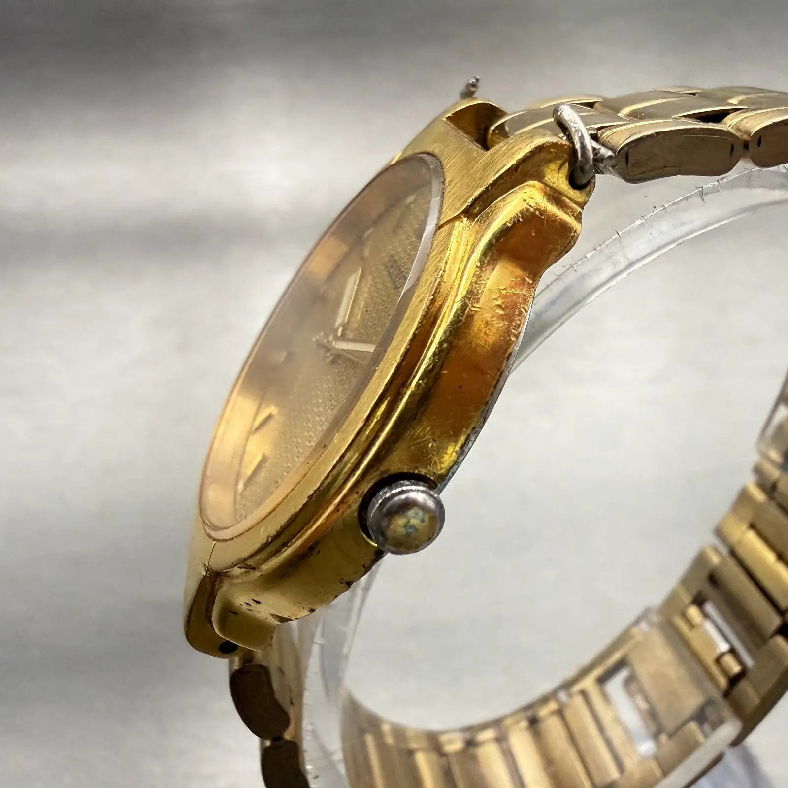 Seiko Watch Men 32mm Gold Dial Gold Tone Round V701-2B60 New Battery Vintage2
