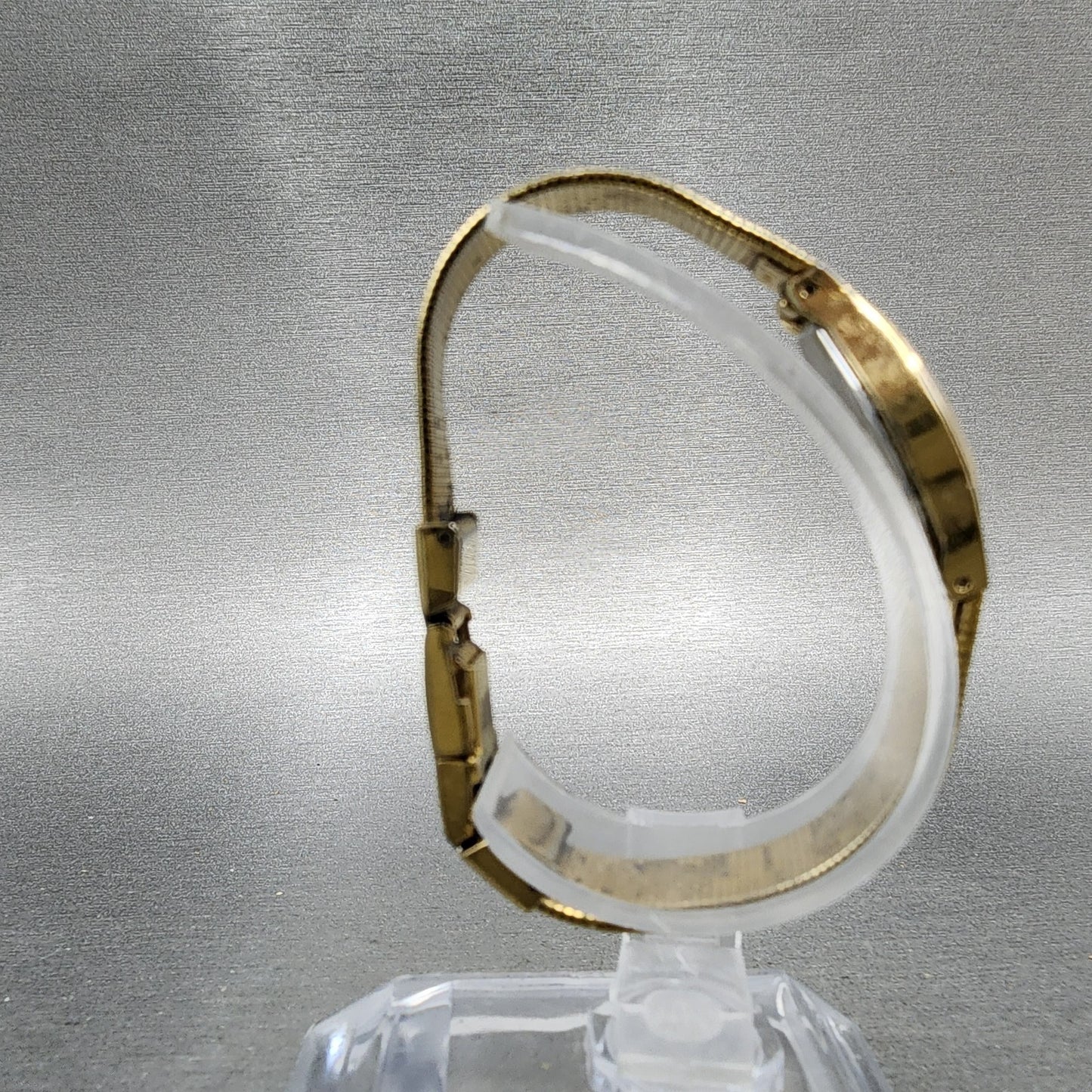 Seiko Watch Women 18mm Champagne Dial Gold Tone Round 2y000019 New Battery8