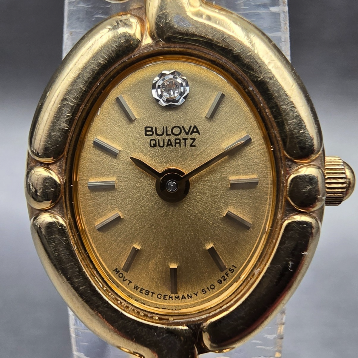 Bulova Watch Women 17mm Gold Dial Gold Tone Oval 92F51 New Battery Vintage1