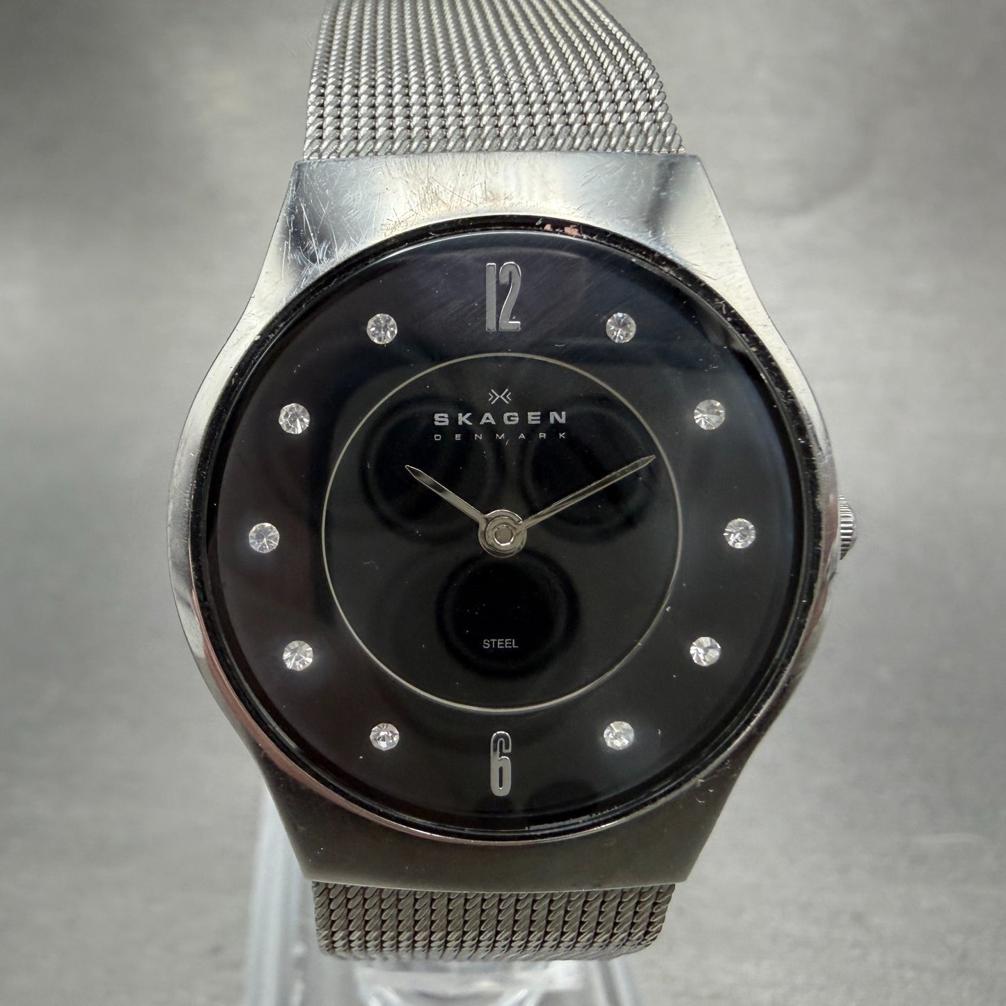 Skagen Watch Women 28mm Black dial Silver Tone Round 233SSSBD New Battery0