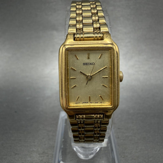 Seiko Tank Watch Women 17mm Champagne Dial Gold Tone 1N01-5E70 New Battery0