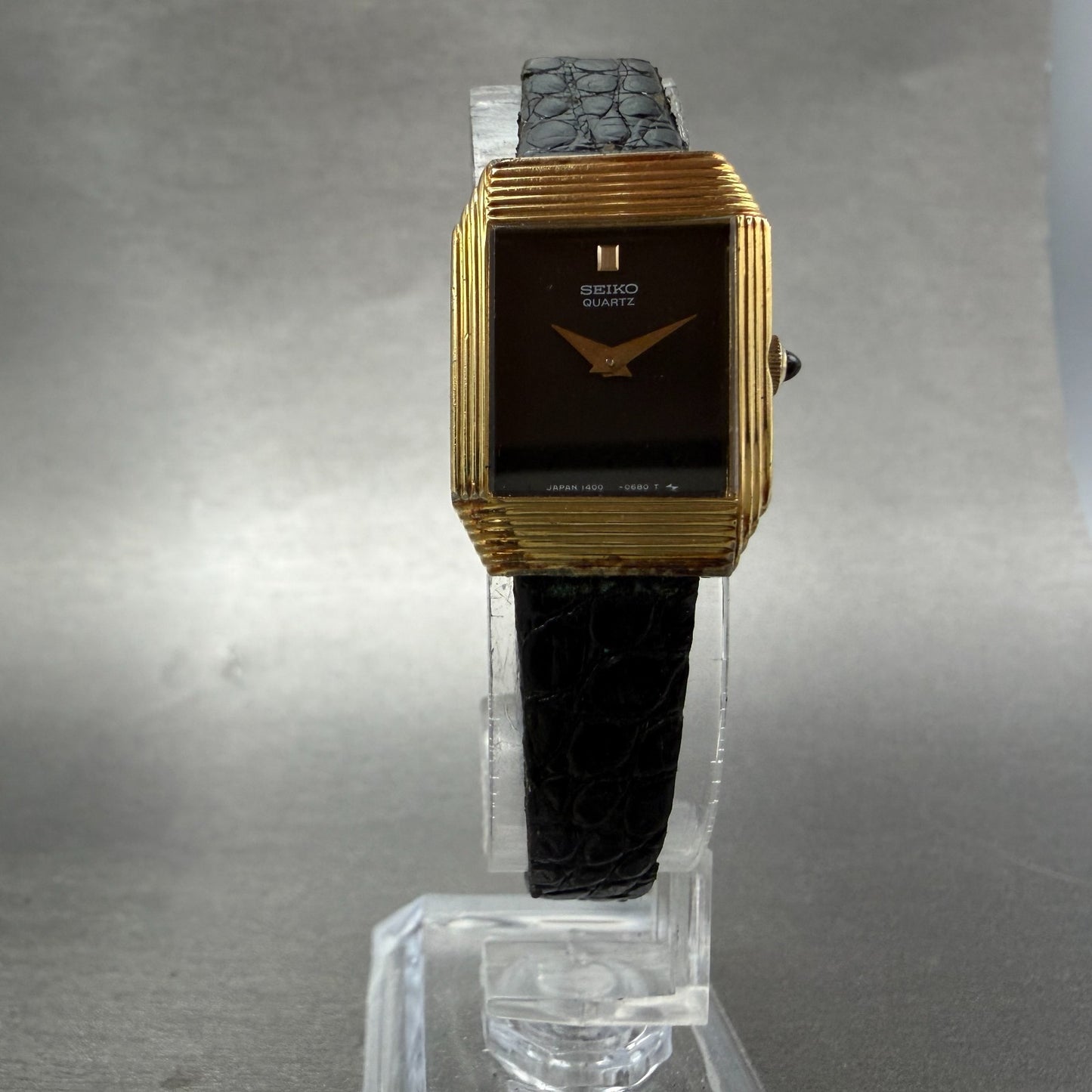 Seiko Tank Watch Women 19mm Black Dial Gold Tone Rectangle 1400-5410 New Battery5