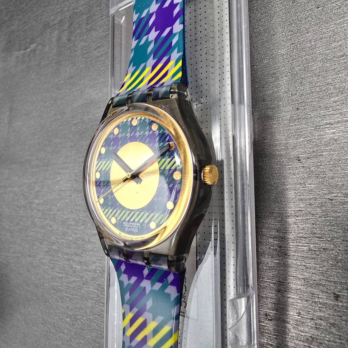 Swatch Tailleur Watch Men 34mm Gold Dial Gray Case Round GM109 New Battery NOS4
