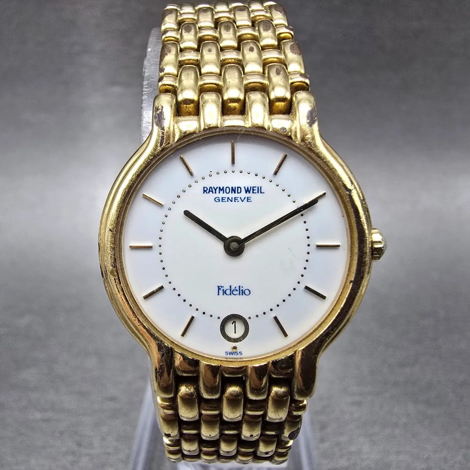 Raymond Weil Watch Women 24mm White Dial Gold Plated Date Round 4702 New Batt KT0