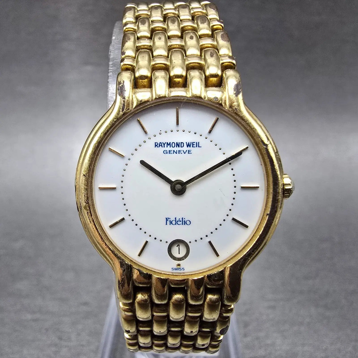 Raymond Weil Watch Women 24mm White Dial Gold Plated Date Round 4702 New Batt KT0