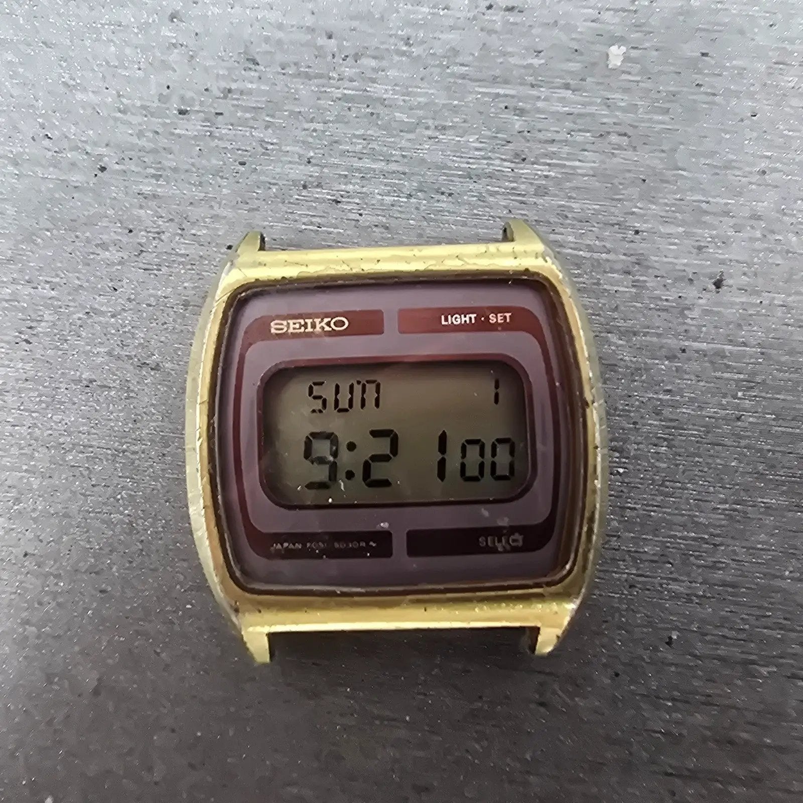 Seiko Digital Watch Men 33mm Brown Dial Gold Tone Daydate F051-5030 PARTS0