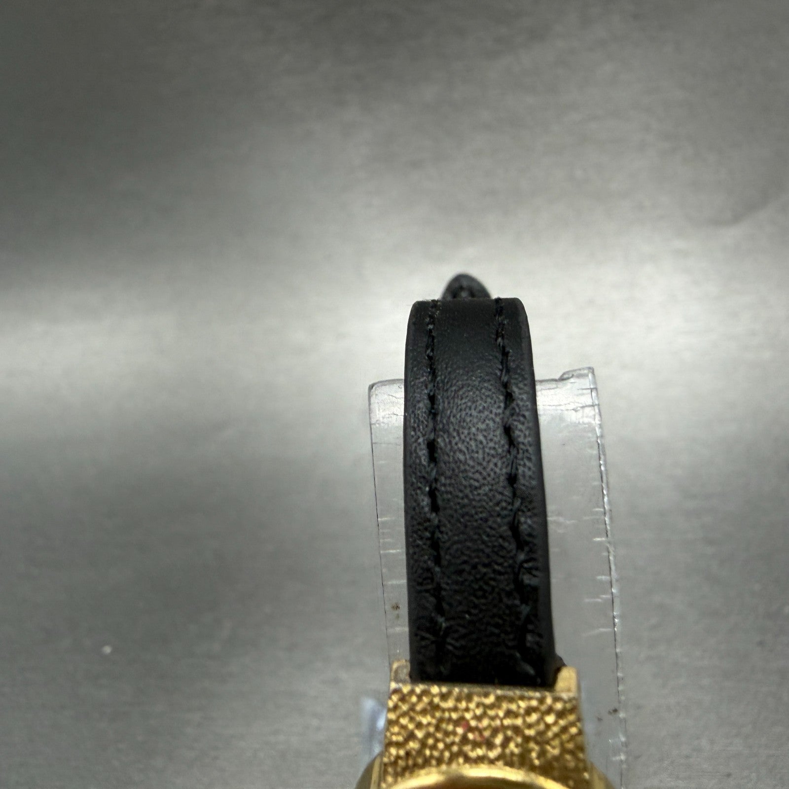Seiko Watch Women 17mm Champagne Dial Gold Tone Oval 1400-7379 New Battery VTG4