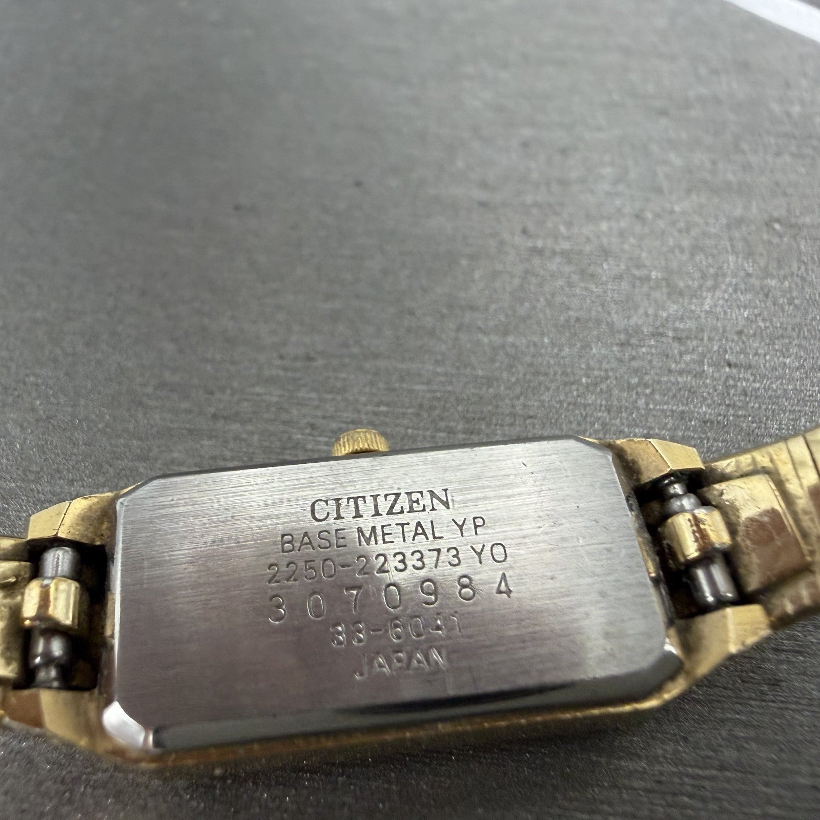 Citizen CQ Tank Watch Women 13mm Champange Dial Gold Tone 2250-223373 New Batt9