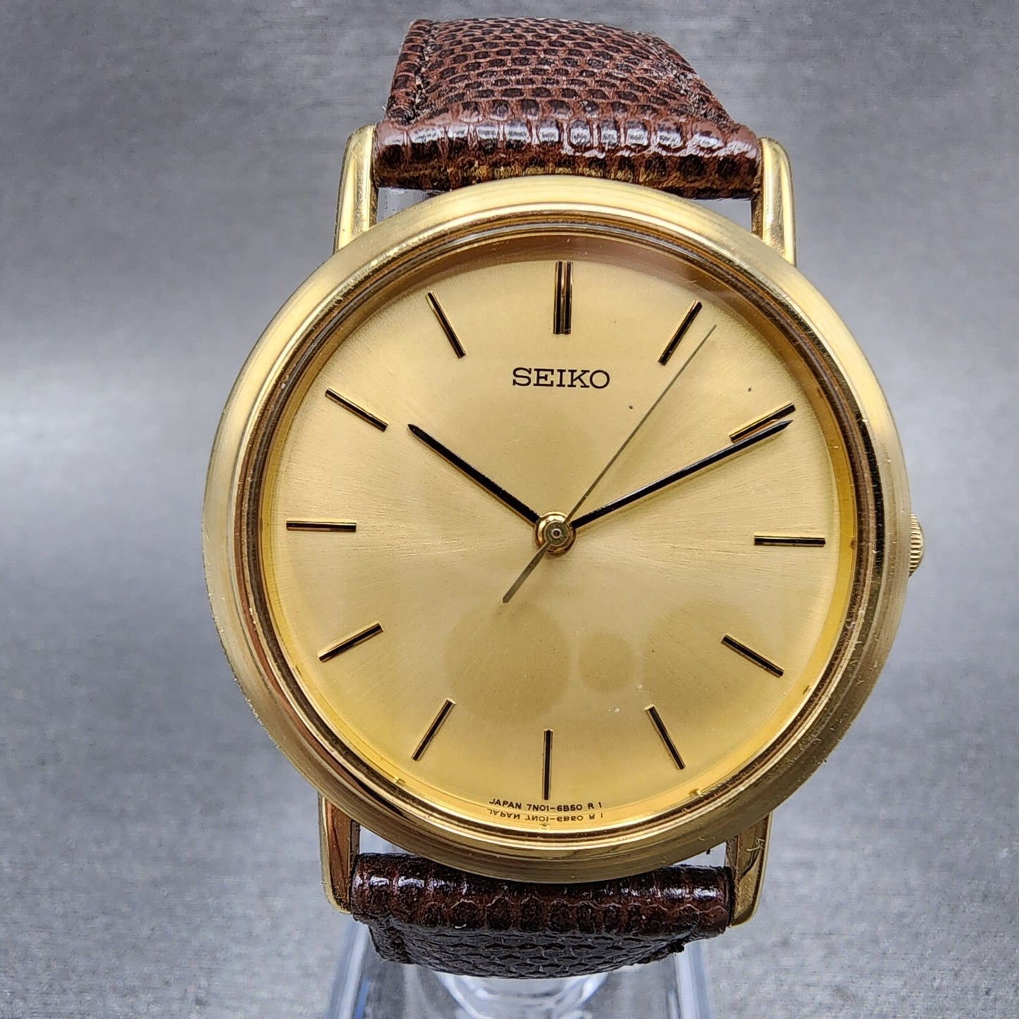 Seiko Watch Men 33mm Gold Dial Gold Tone Round 7N016B20 New Battery VTG0
