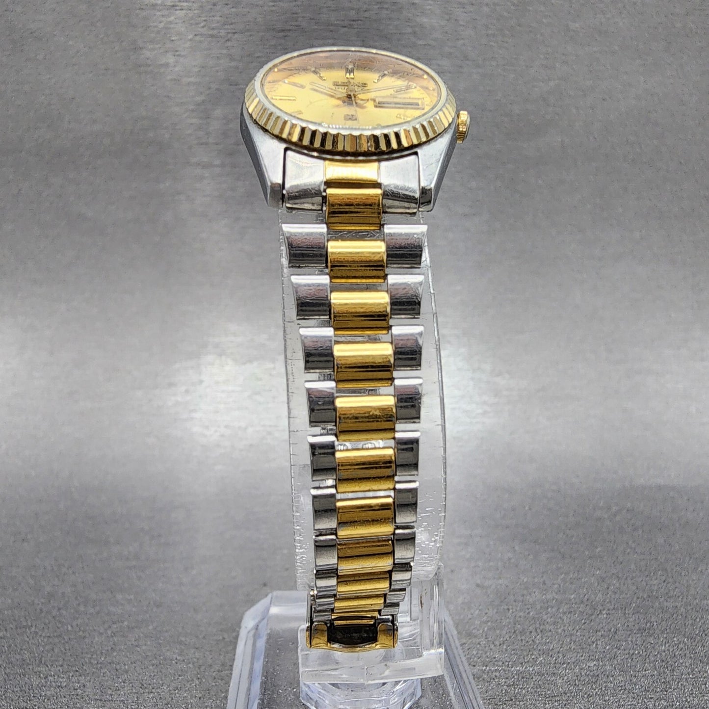 Seiko SQ Watch Women 24mm Champagne Dial Two Tone Daydate 3e230a60 New Battery4