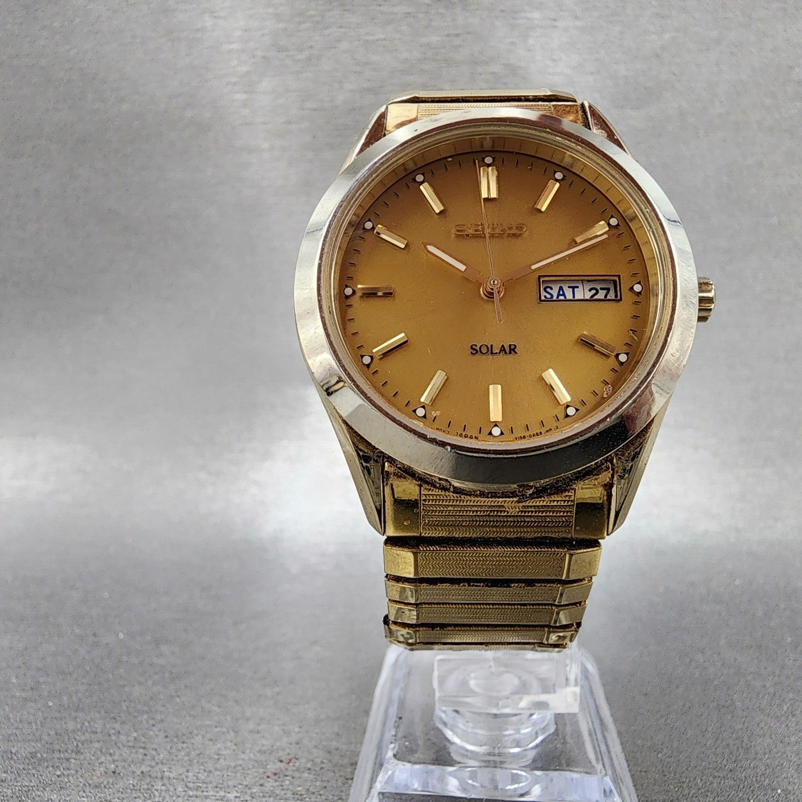 Seiko Solar Watch Men 37mm Champagne Dial Gold Tone Daydate V1580ab0 Runs5