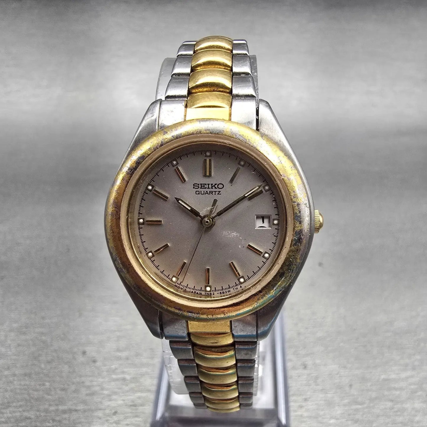 Seiko Watch Women 27mm Silver Dial Two Tone Date Round 7N82-6B00 New Battery VTG0