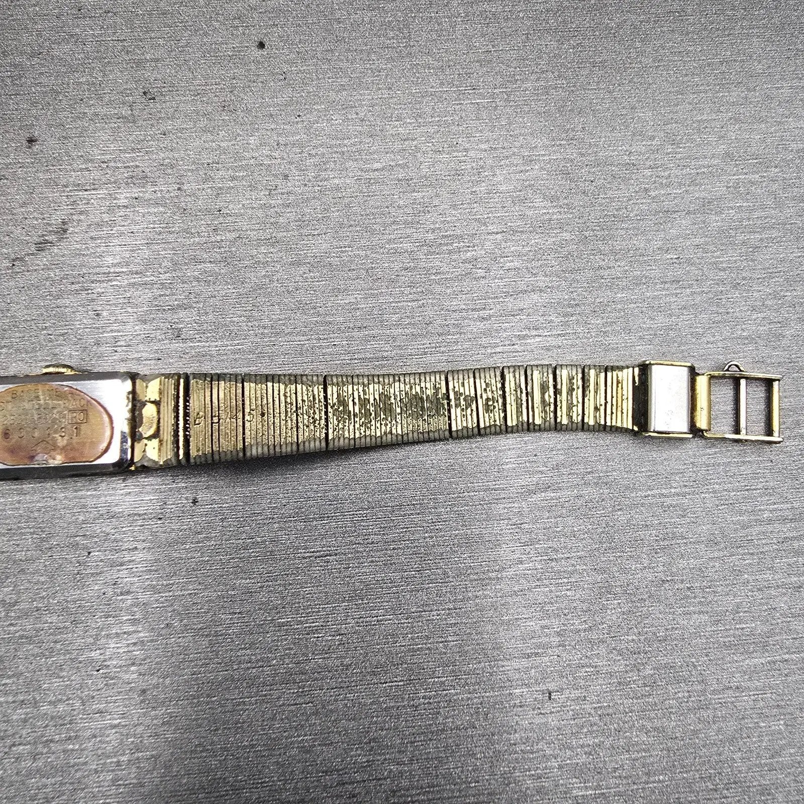 Seiko Watch Women 12mm Gold Dial Gold Tone Rectangle 2E20-5029 New Battery VTG12
