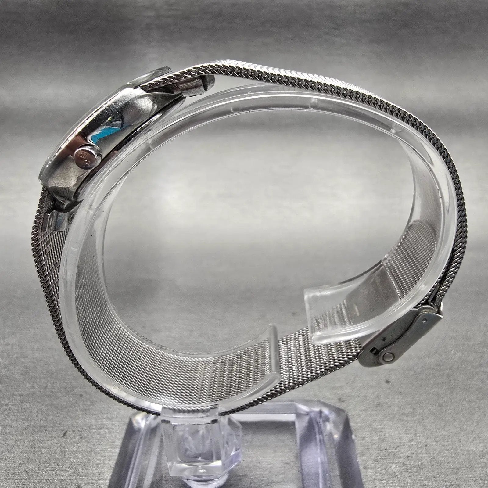 Skagen Watch Women 26mm MOP Dial Silver Tone Crystals Round 689SSS New Battery6