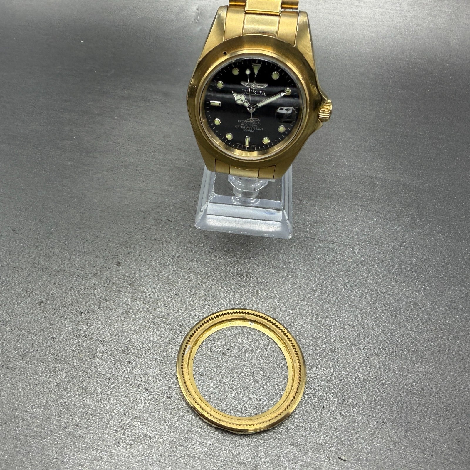 Invicta Pro Diver Watch Men 37mm Black Dial Gold Tone Date 8936 READ New Battery1