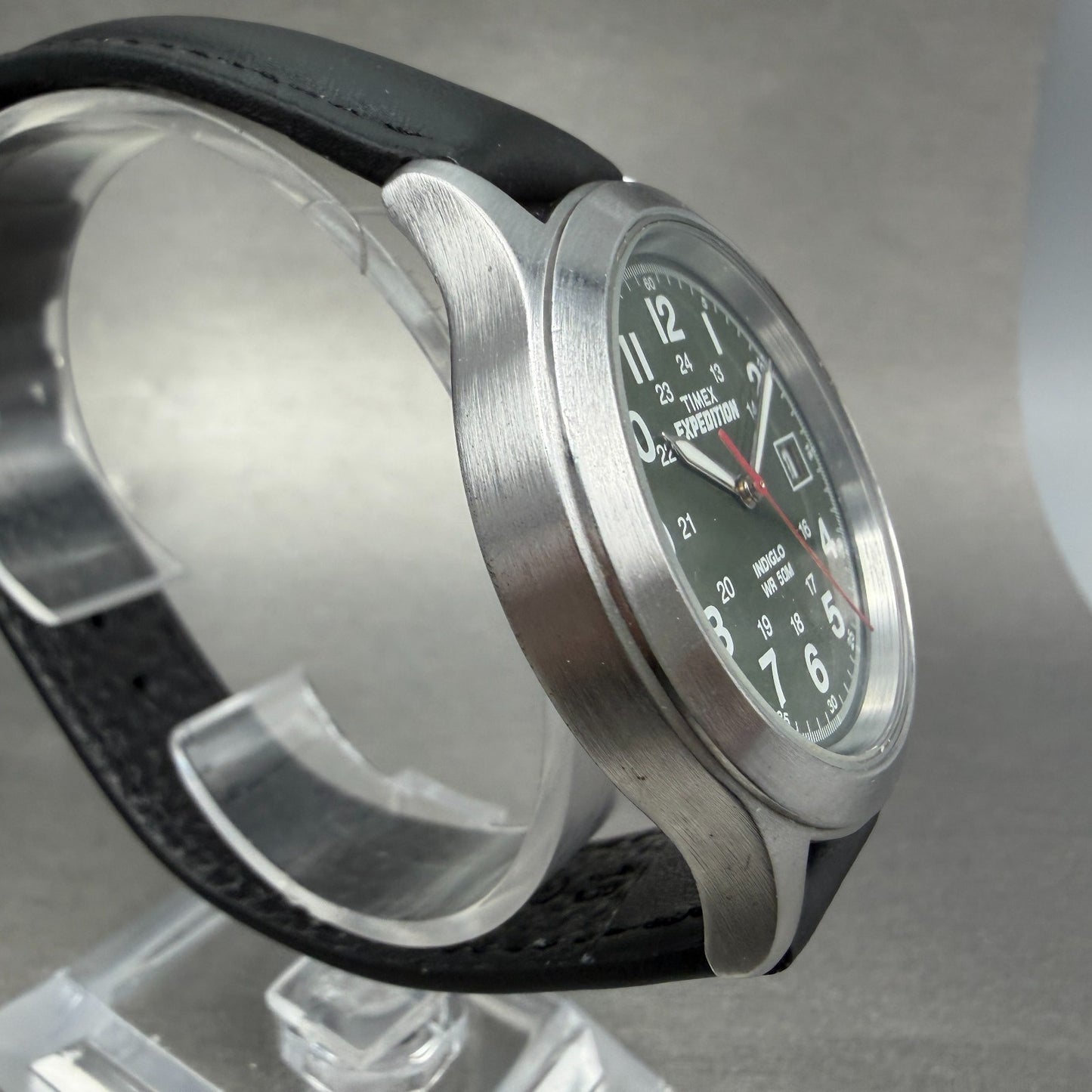 Timex Expedition Watch men 37mm Green Dial Silver Tone Date Round New Battery3
