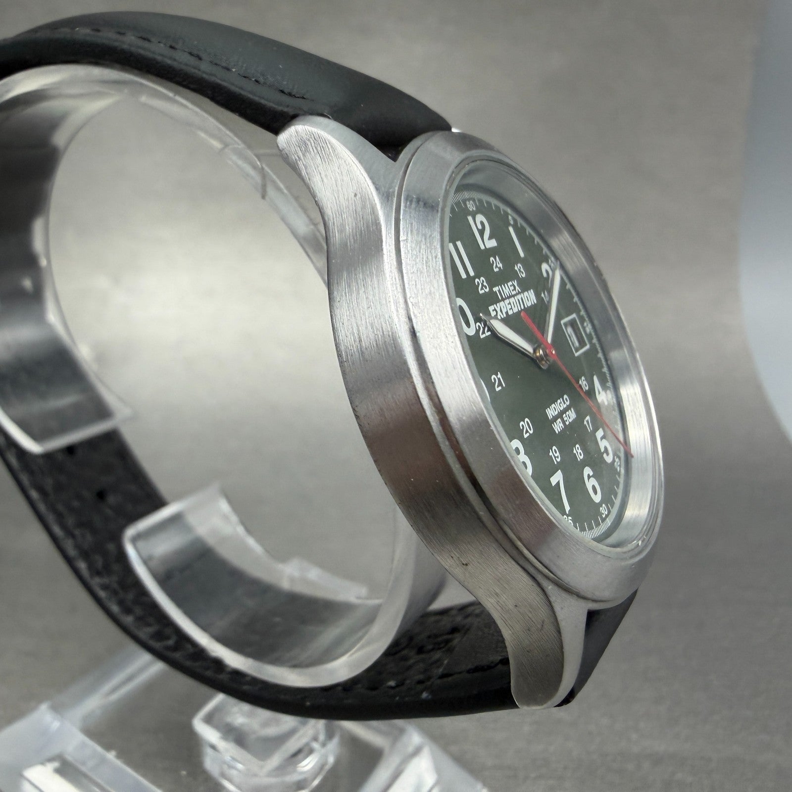 Timex Expedition Watch men 37mm Green Dial Silver Tone Date Round New Battery3
