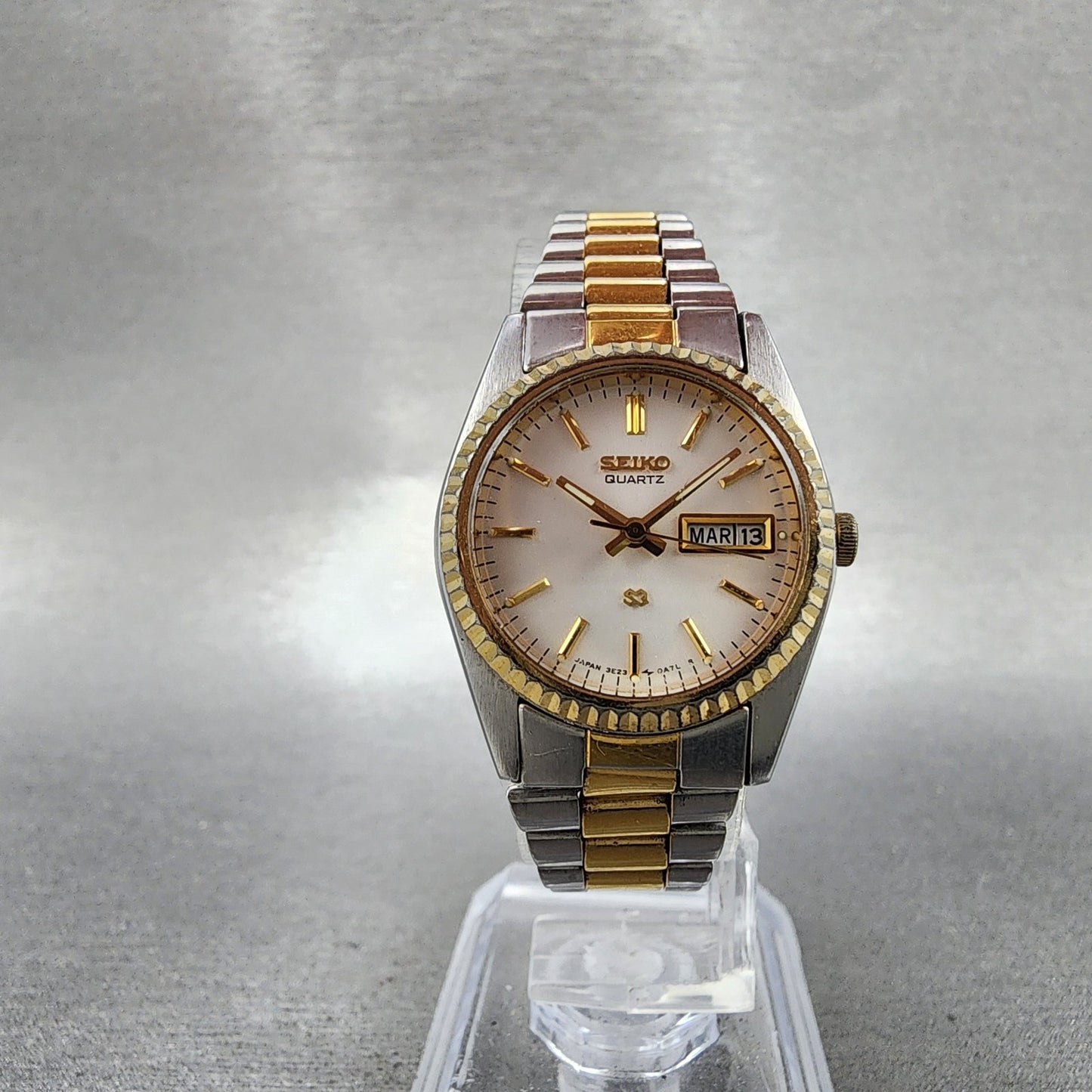 Seiko SQ Watch Women 24mm Silver Dial Two Tone Daydate 3e230a69 New Battery5
