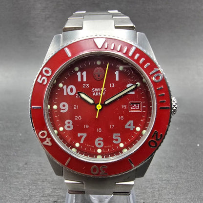 Victorinox Swiss Army Lancer Dive Watch Men 39mm Red Dial Silver Tone Date PARTS0