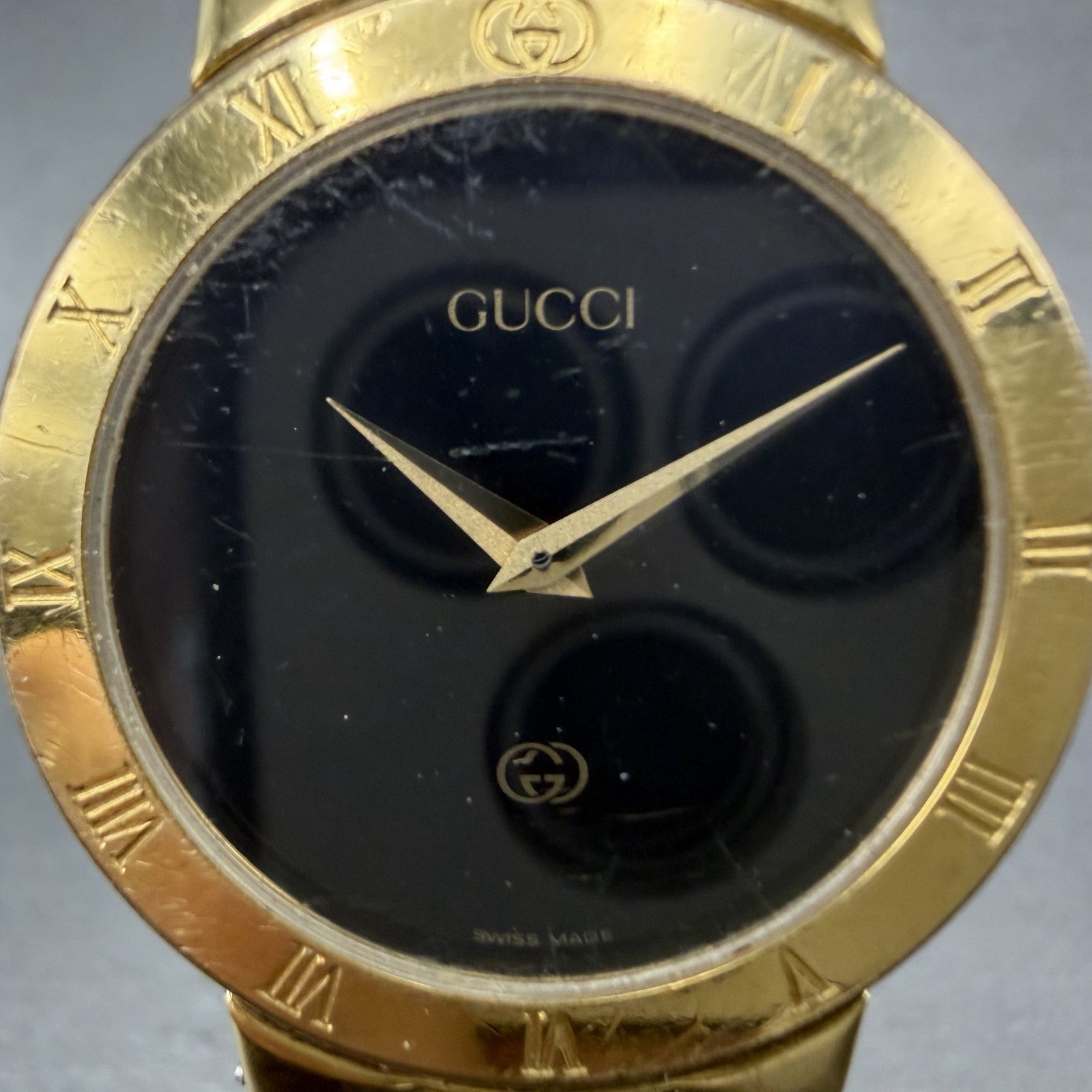 Gucci 3300M Watch Men 33mm Black Dial Gold Tone Round Vintage Bracelet PARTS2