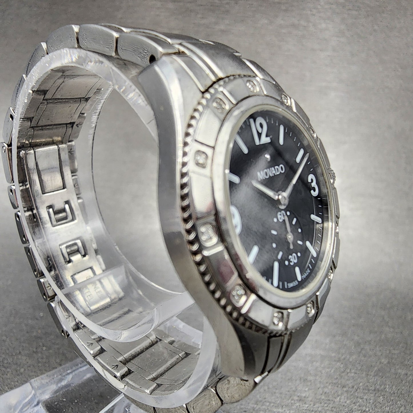 Movado Gentry Watch Women 28mm Black Dial Silver Tone Round 84 E9 1860 New Batt3