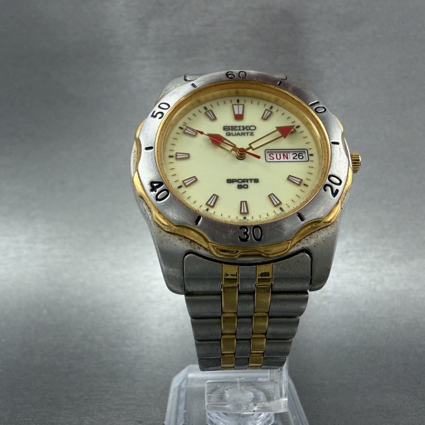 Seiko Sports 50 Watch Men 39mm Luminous Dial Two Tone Daydate Round New Battery6