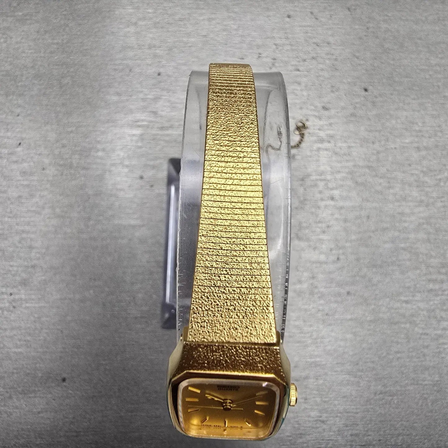 Seiko Watch Women 17mm Gold Dial Gold Tone Rectangle 2P21-5080 New Battery VTG4