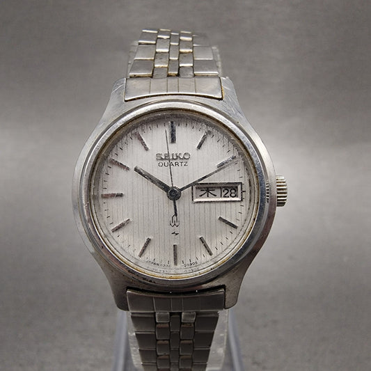 Seiko Watch Women 25mm Silver Dial Silver Tone Daydate 43260040 New Battery0