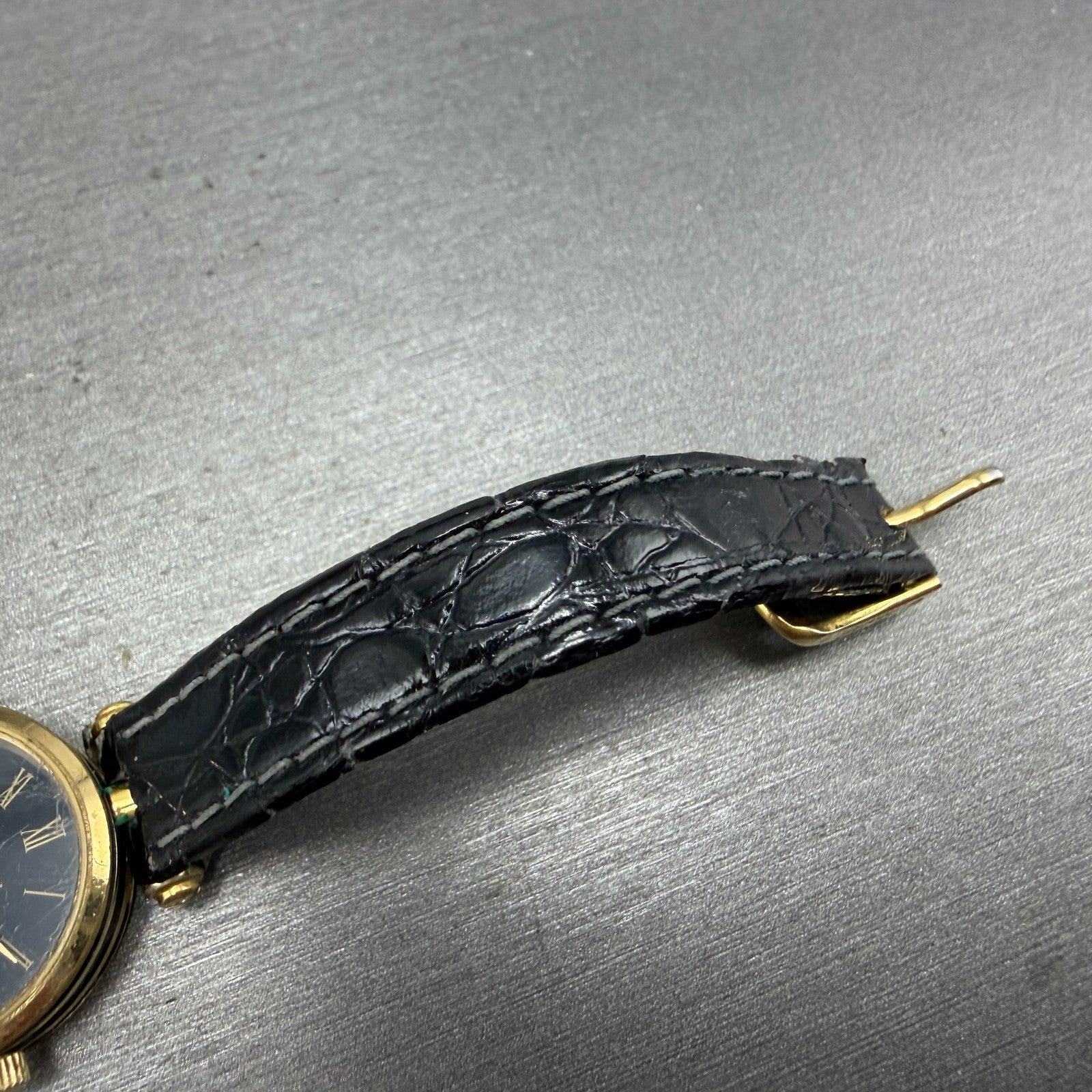 Gucci 2000L Watch Women 21mm Black Dial Gold Plated Round Vintage PARTS7