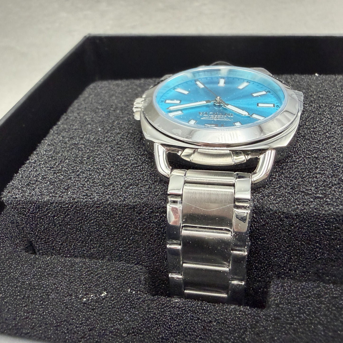 Invicta Wildflower Watch Women 32mm Blue Dial Silver Tone Round 473254