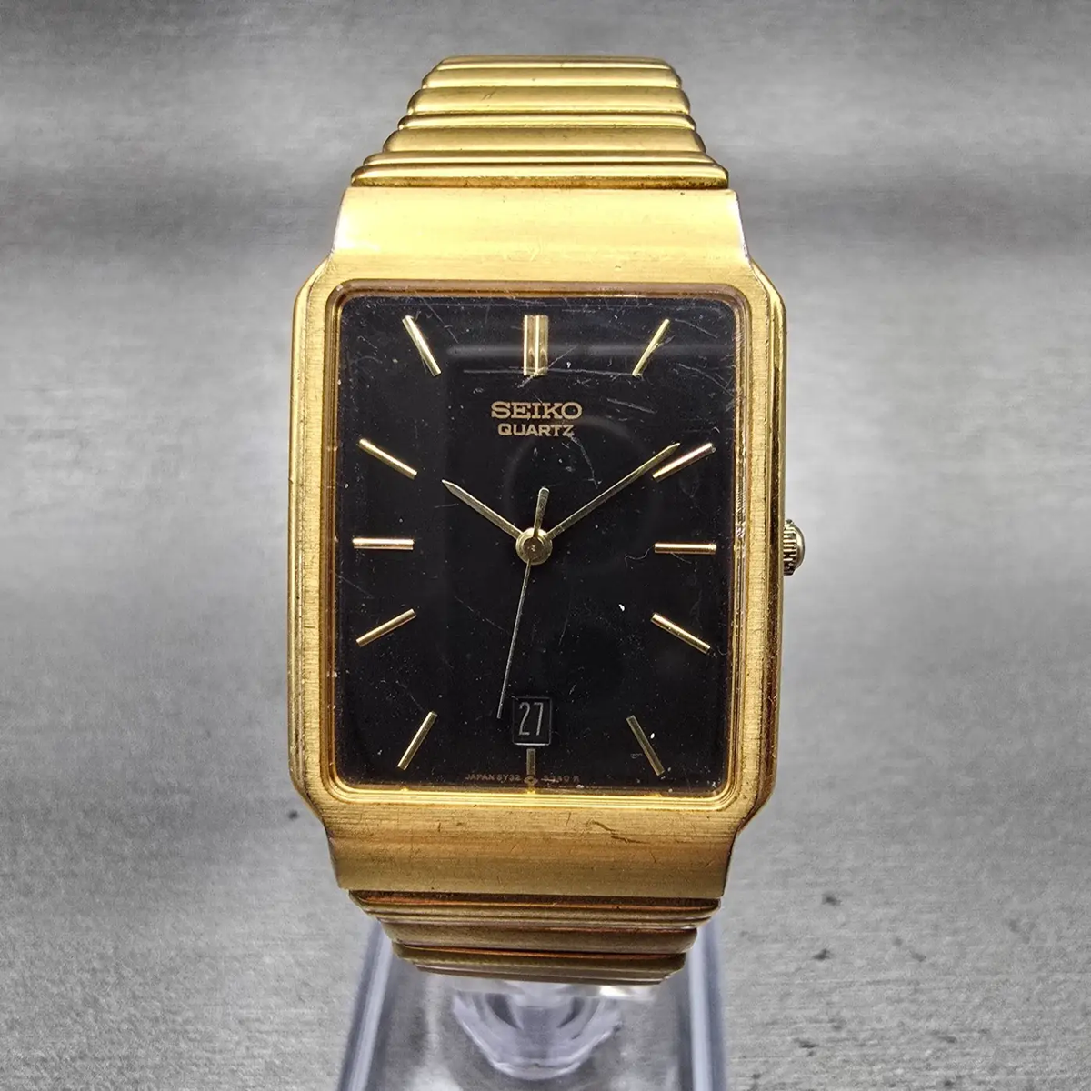 Seiko Tank Watch Men 26mm Black Dial Gold Tone Date Rectangle 5Y32-5129 New Batt0