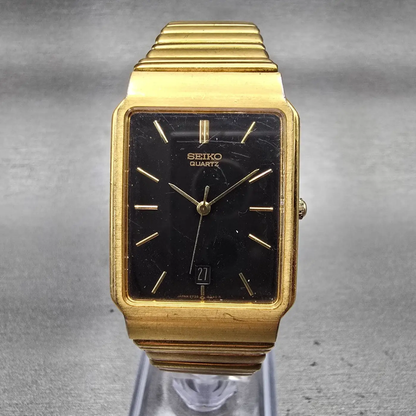 Seiko Tank Watch Men 26mm Black Dial Gold Tone Date Rectangle 5Y32-5129 New Batt0