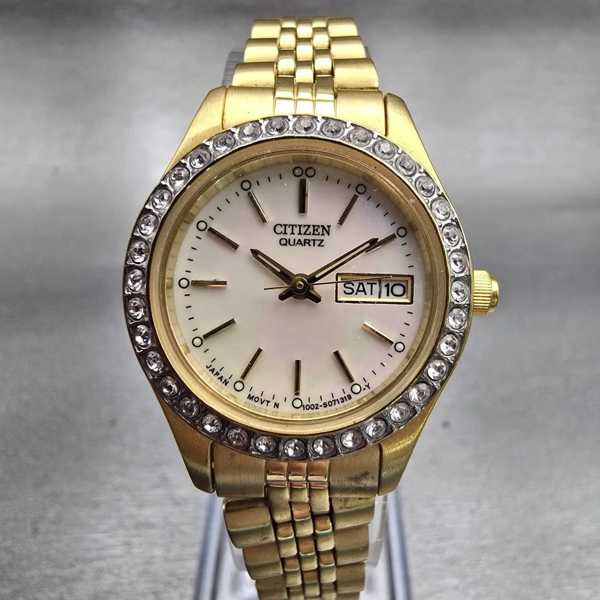 Citizen Watch Women 26mm MOP Dial Gold Tone Daydate Gemmed 1002-S044456 New Batt0