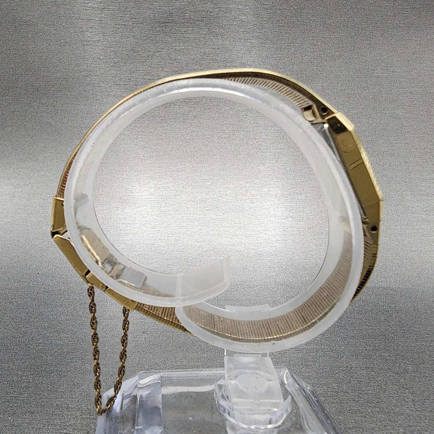 Seiko Tank Watch Women 12mm Gold Dial Gold Tone Rectangle 13205040 New Battery8