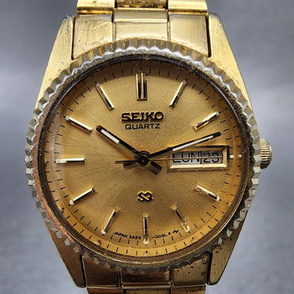 Seiko SQ Watch Women 25mm Gold Dial Gold Tone Daydate Round 2A230039 NewBat VTG1