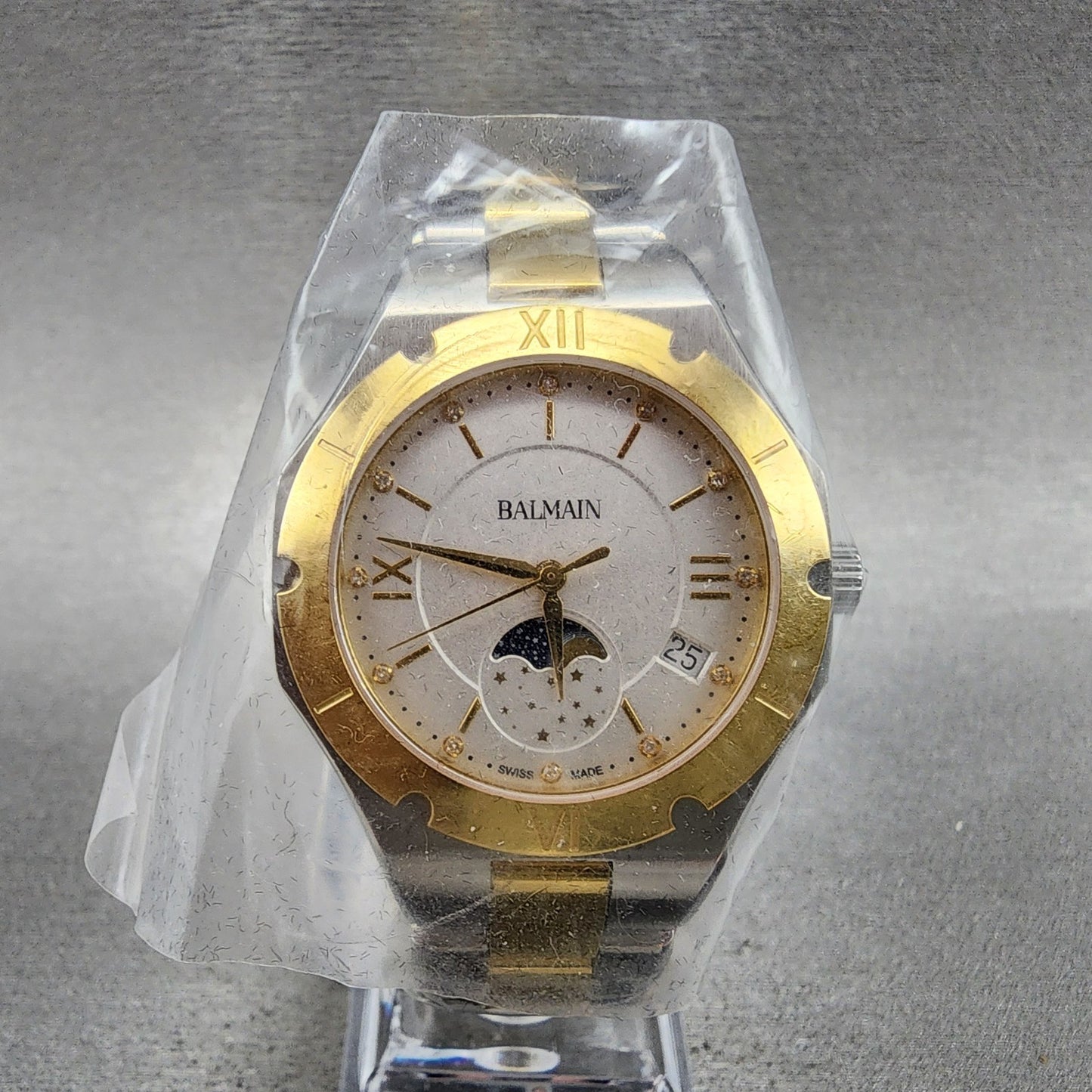 Balmain Moonphase Watch Women 33mm White Dial Two Tone Date Round Diamonds0