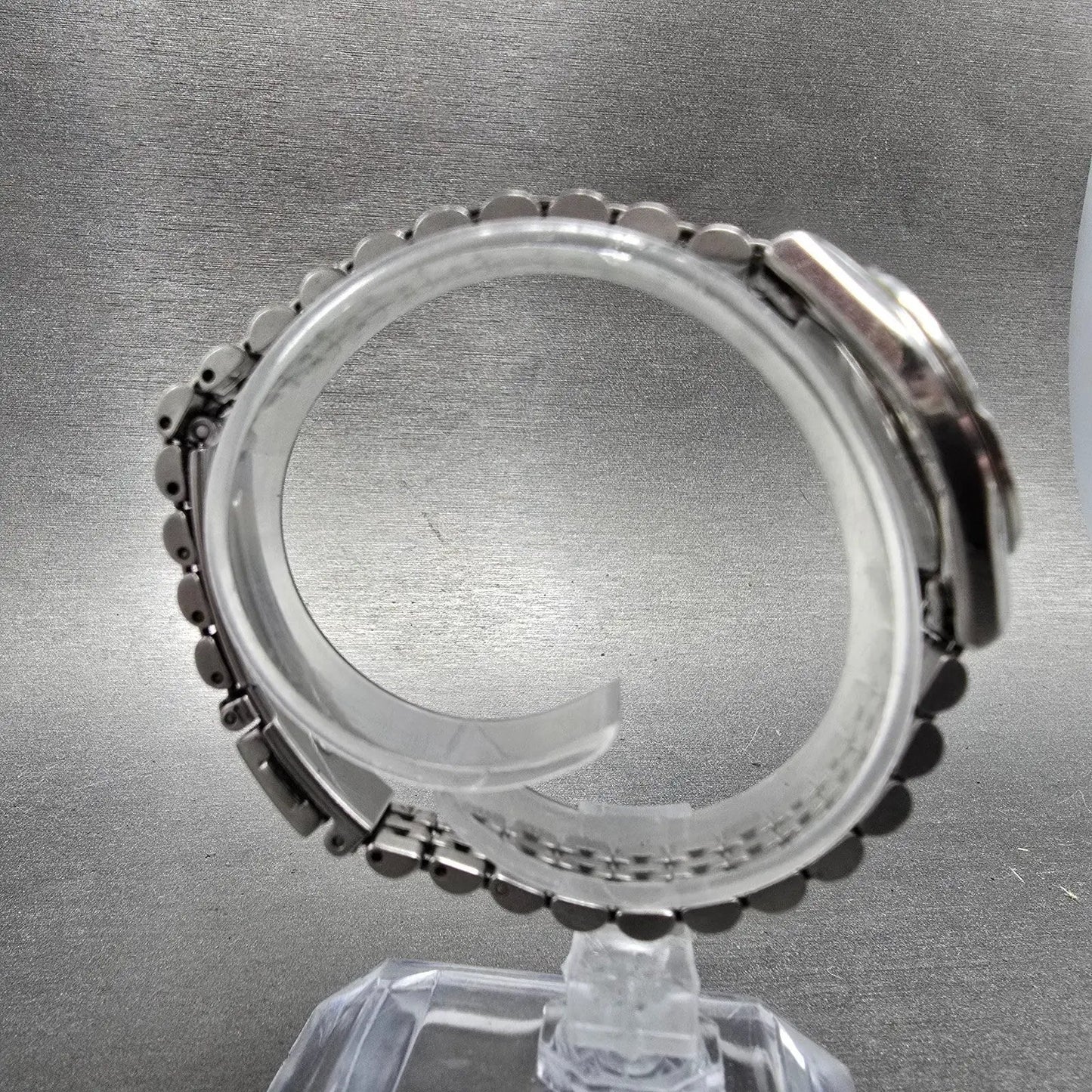 Seiko Solar Watch Women 25mm MOP Dial Silver Tone Round V117-0AN0 PARTS9