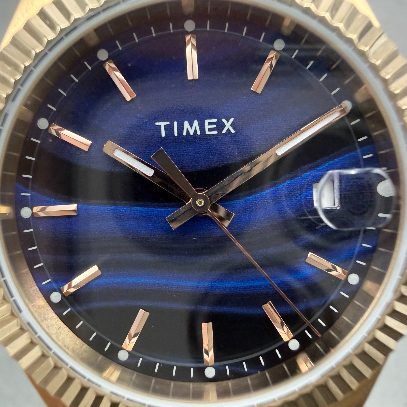 Timex Waterbury Legacy Watch Women Blue Dial Rose Gold Tone Date Round New Batt1