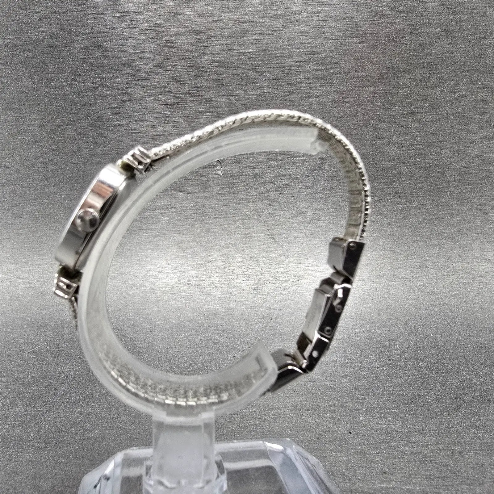 Orient Watch Women 18mm White Dial Silver Tone Rectangle A053Z5-40 New Battery D6