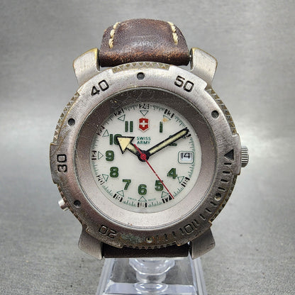 Victorinox Swiss Army Sportline Watch Men 40mm White Dial Silver Tone Date PARTS0