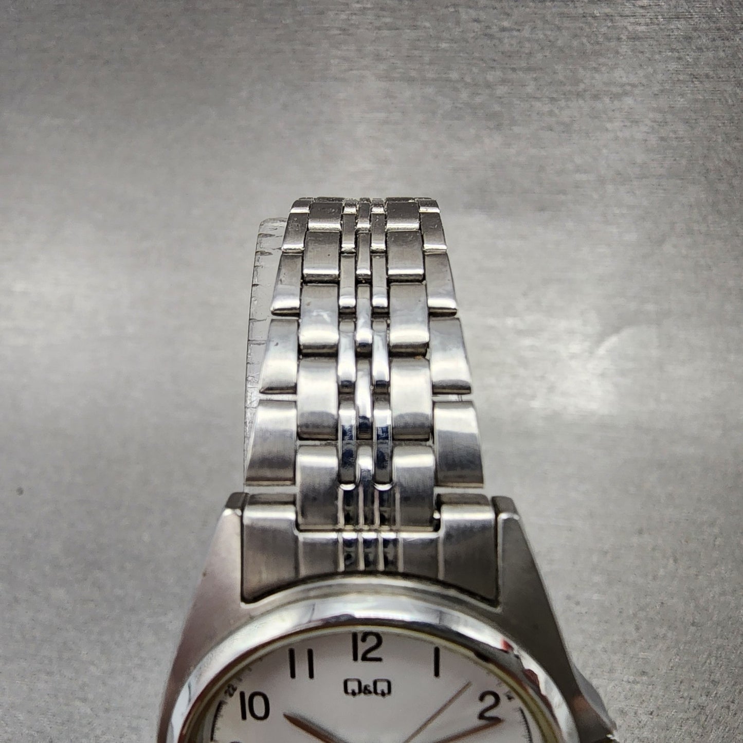 Citizen Q&Q Watch Women 26mm White Dial Silver Tone Round New Battery4