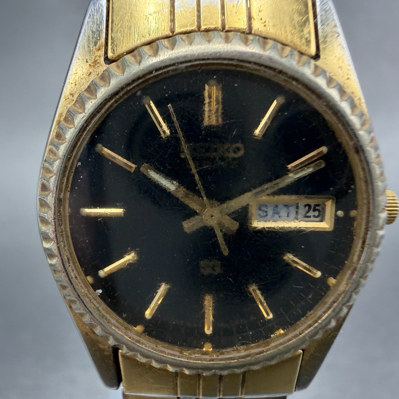 Seiko SQ Watch Women 24mm Black Dial Gold Tone Daydate 3E23-0A69 New Battery ABF1