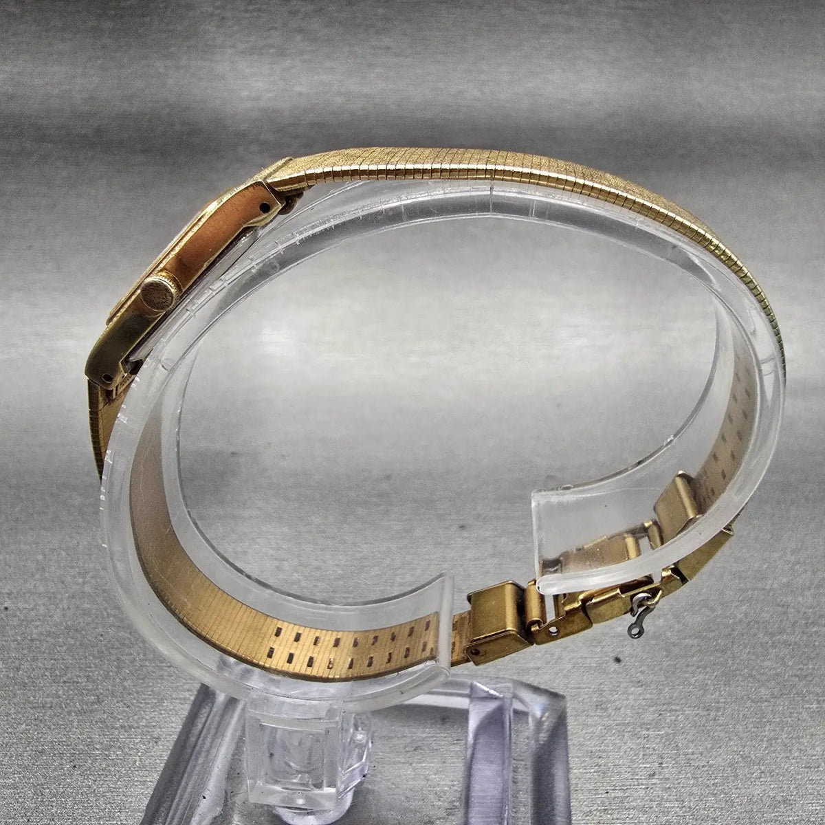 Seiko Watch Women 13mm Gold Dial Gold Tone Rectangle 2E20-6130 New Battery VTG6